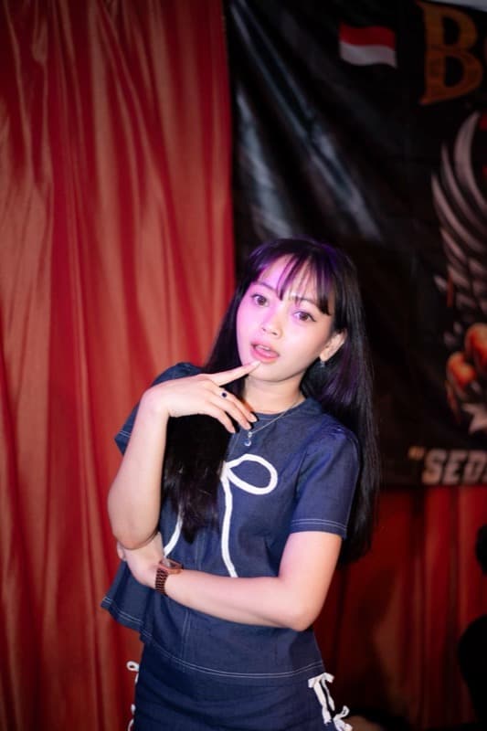 Tika performing live