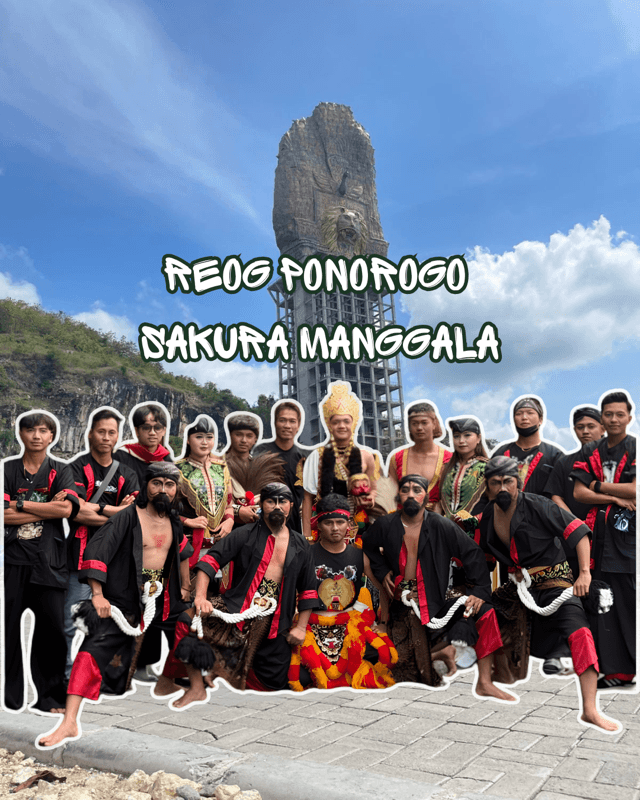 Reog Ponorogo Sakura performing live