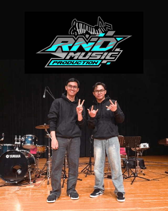 RND Music performing live